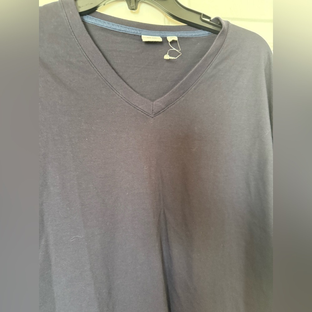 Uniqlo Men’s V Neck Black Short Sleeve Tee Shirt Size XXL NWOT 100% Cotton Soft - Picture 2 of 7